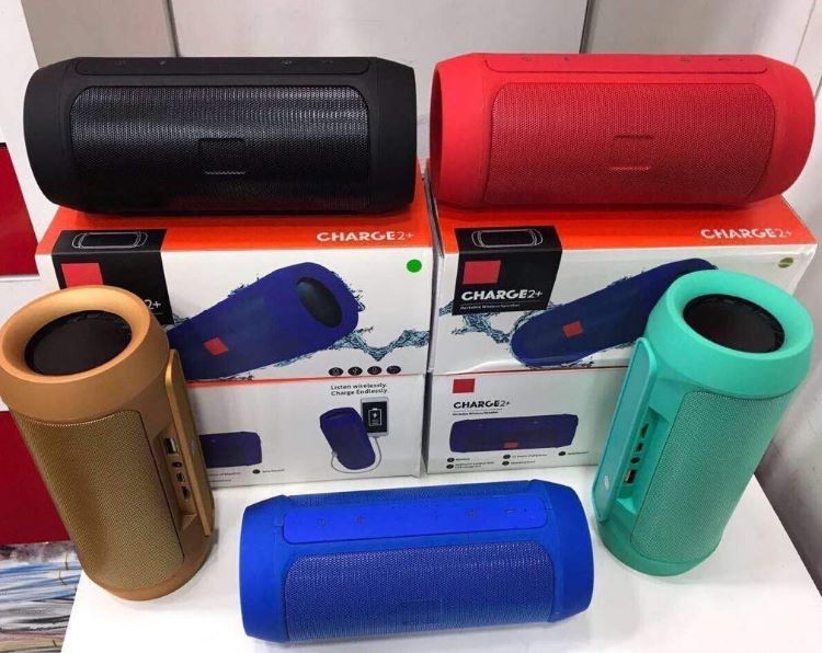 Parlante Charge 2 Replica